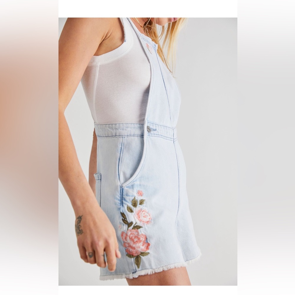 Free people Driftwood shortalls!